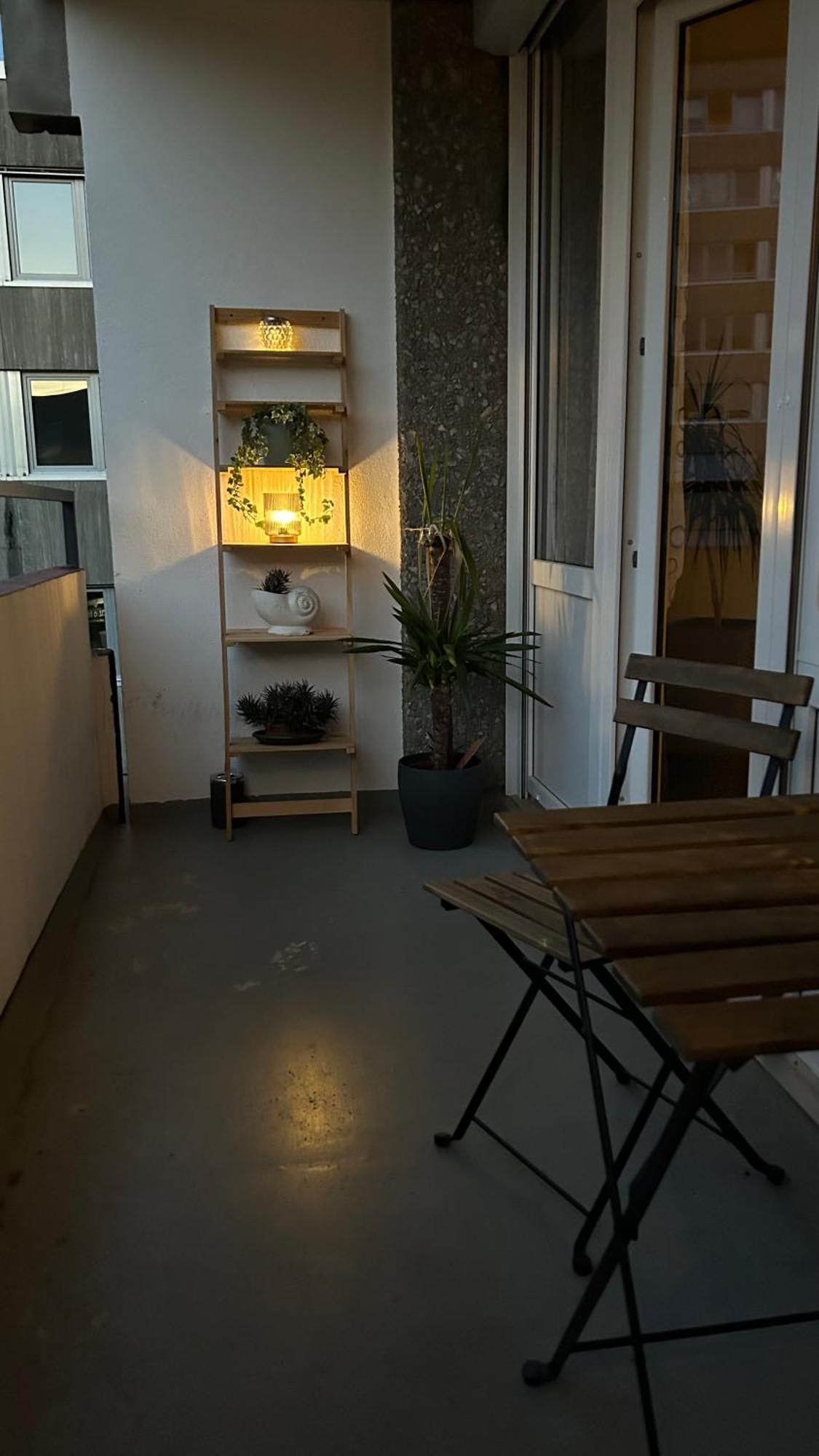 Gemuetliches Helles Apartment Mit Balkon Und Parkplatz Vor Der Tuer Im Zentrum Von Bayreuth Exterior foto